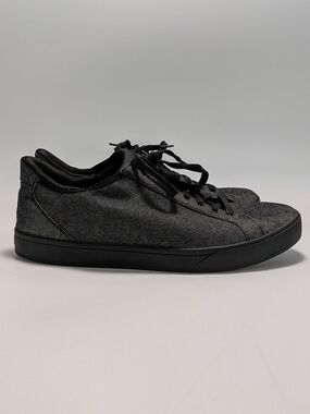 Kizik Irvine Hands Free Canvas Unisex Sneakers - Black